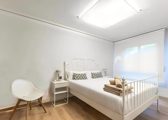 Eguzkilore Txokoa Y Parking Free * Bilbao